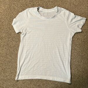 Lululemon White Vented Short Sleeve Tee